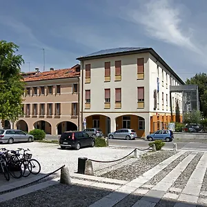 Zajazd Centro Della Famiglia, Treviso